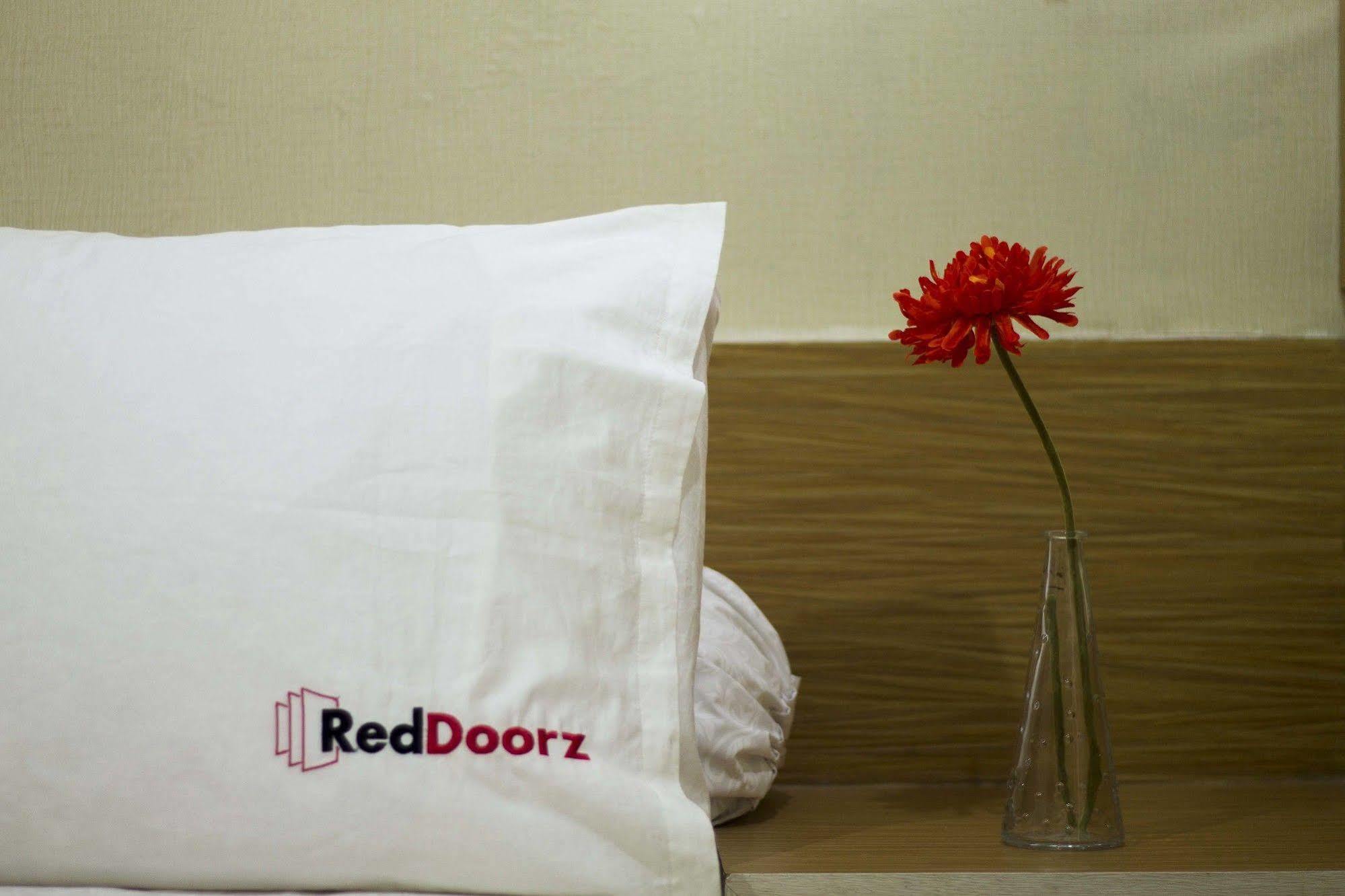 Reddoorz @ Sehati Raya Kuta เลอกีอัน ภายนอก รูปภาพ